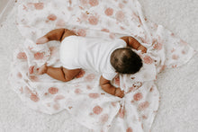Load image into Gallery viewer, aden + anais dahlias 4 pack cotton swaddles