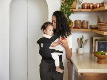 Load image into Gallery viewer, Omni Dream Baby Carrier - Onyx Black