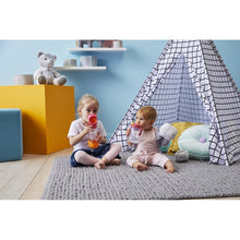 Load image into Gallery viewer, tritan bottle 600ml strawberry shake