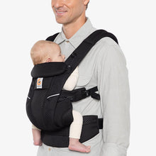 Load image into Gallery viewer, Omni Breeze Baby Carrier Onyx Black
